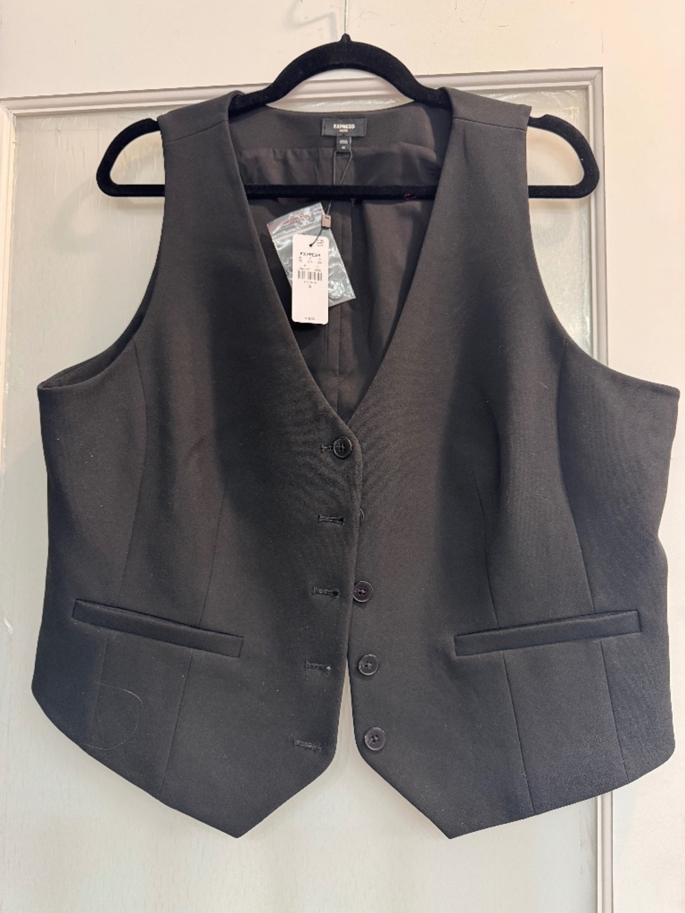 Express black vest
